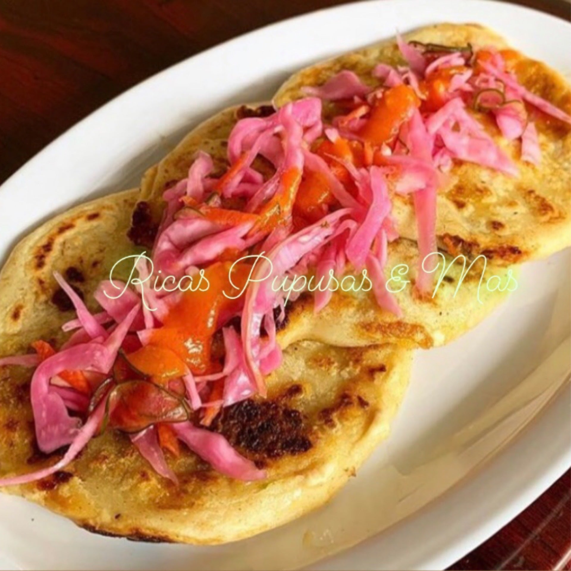 Pupusas de Maíz/Corn flour Ricas Pupusas & Mas